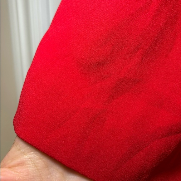 Babaton Aritzoa - Tropical Summery Comfy Women's Red Shorts in Size M - Picture 3 of 8